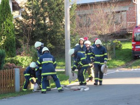 Gasilska vaja ob mesecu požarne varnosti 17